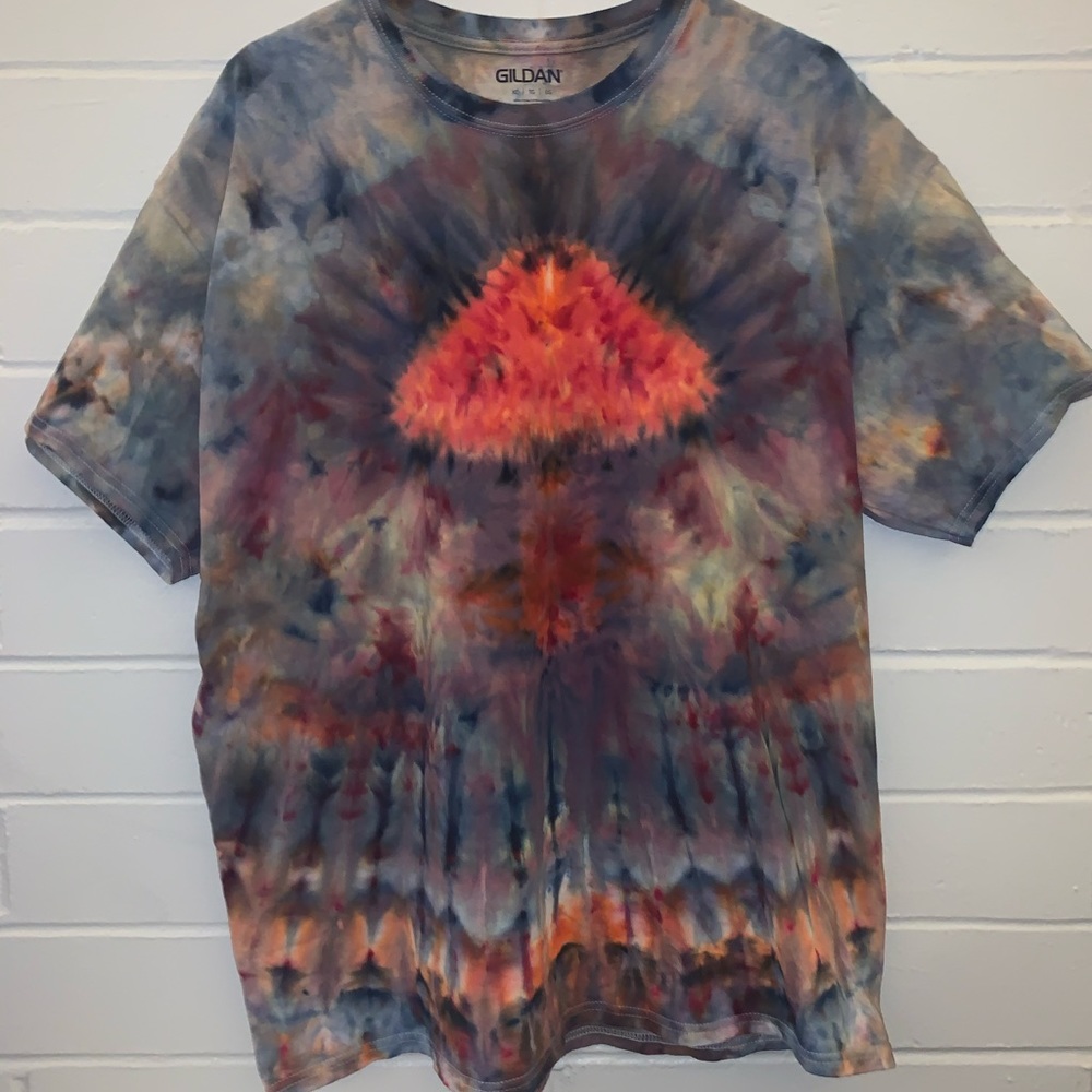 SOLD Mushroom tie dye tshirt CUSTOM AVAILABLE - Picture 3 of 4